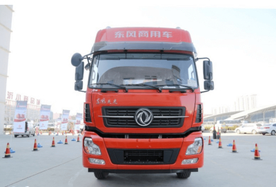 东风天龙9.6米栏板车报价 九米六货车价格